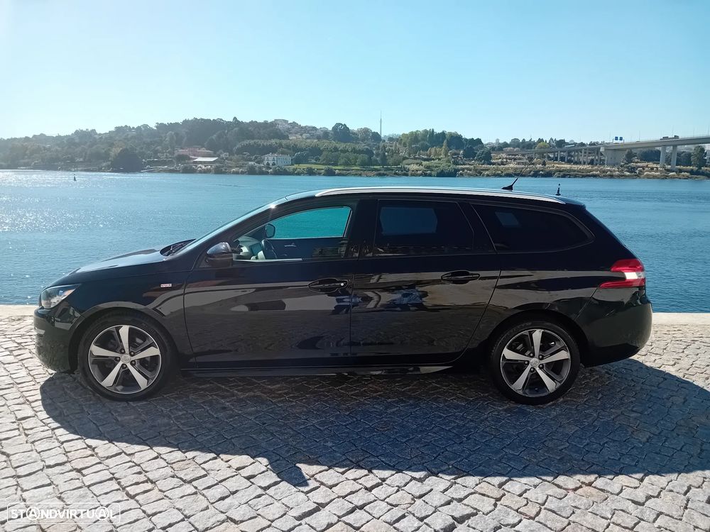 Peugeot 308 SW 1.6 BlueHDi Style J17 - 24