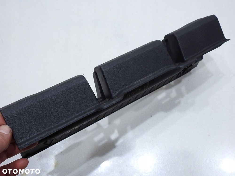 OSŁONA FOTELA VW TOURAN LIFT 1T0857186B - 4