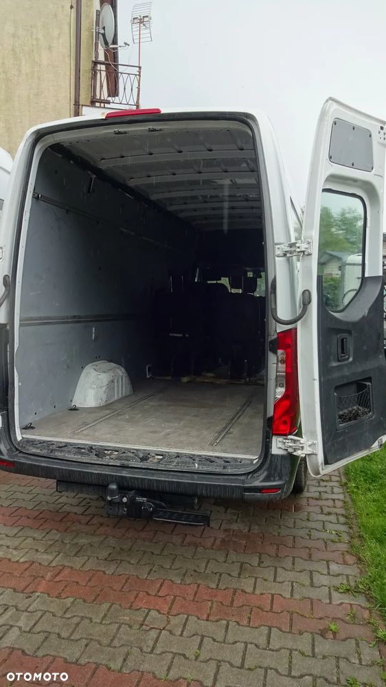 Mercedes-Benz SPRINTER - 4