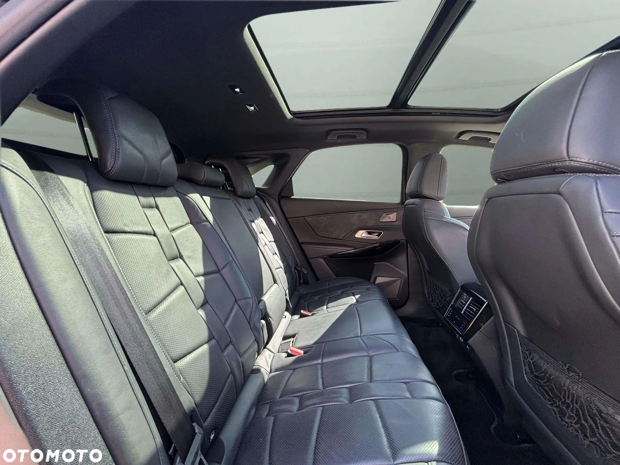 DS Automobiles DS 7 Crossback - 16