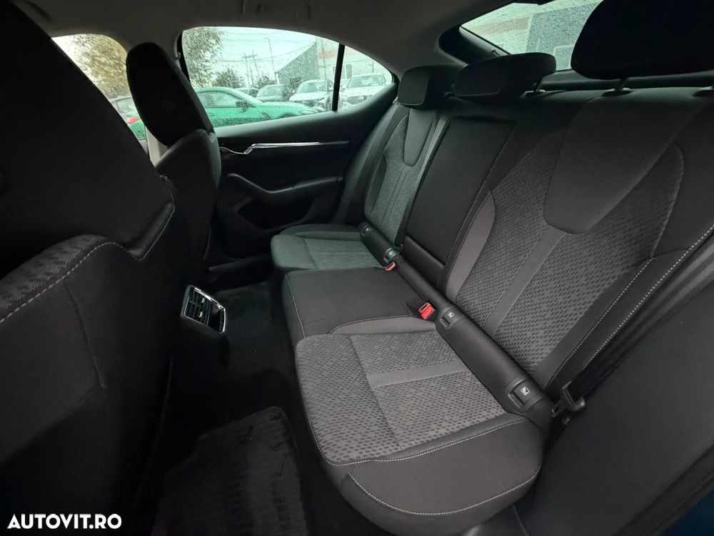 Skoda Octavia 1.5 TSI DSG Mild Hybrid Style - 17