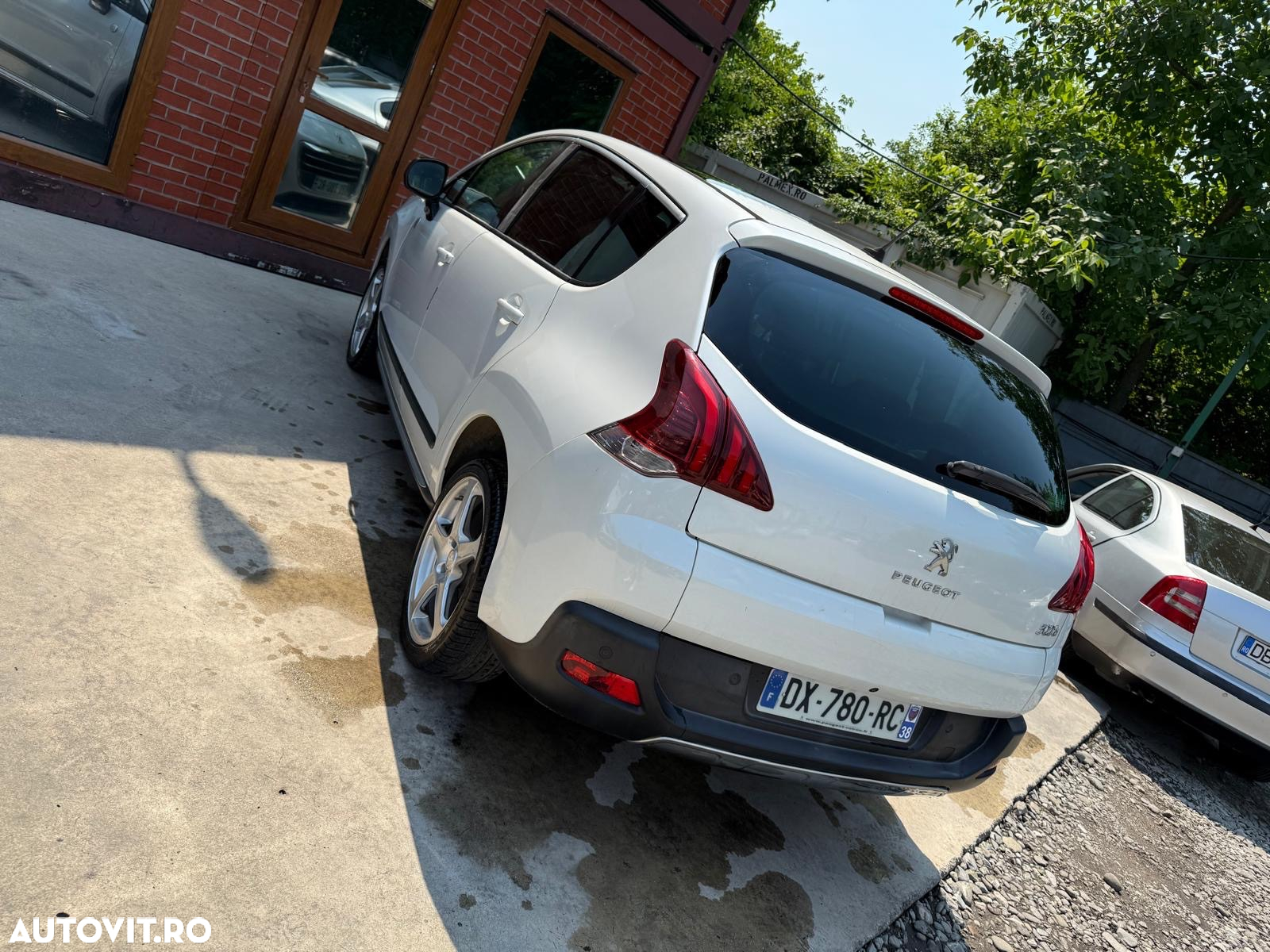 Peugeot 3008 PureTech 130 Stop & Start GPF Crossway - 29