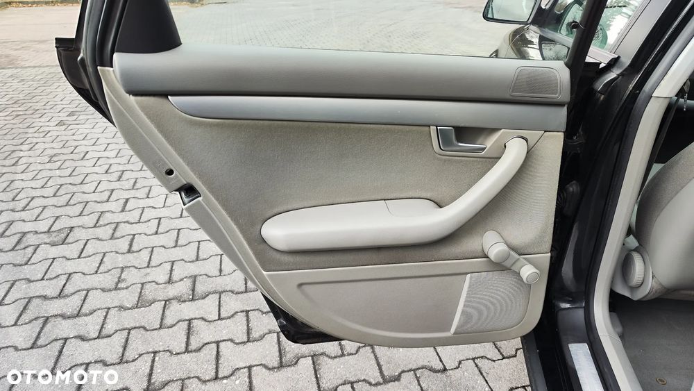 Audi A4 Avant 1.8T - 19