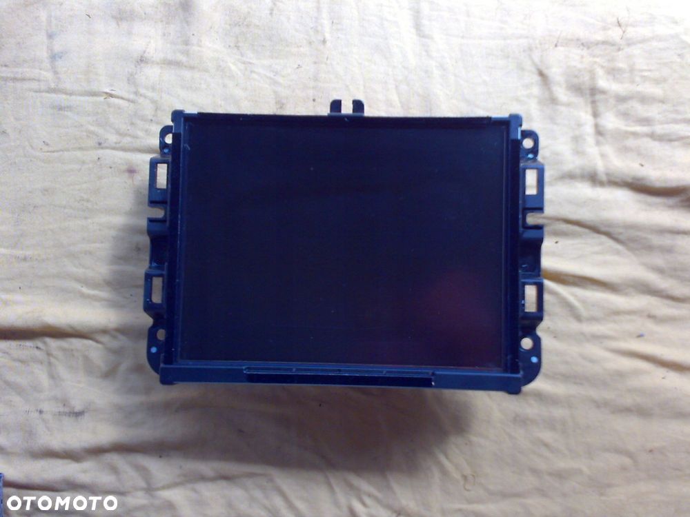 jeep cherokee kl 2014 - wyświetlacz radio panel harman nawigacja monitor - 1