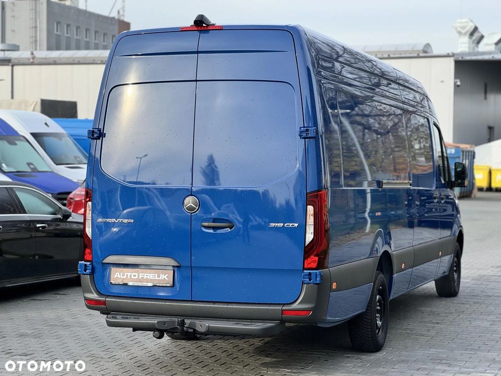 Mercedes-Benz Sprinter - 6