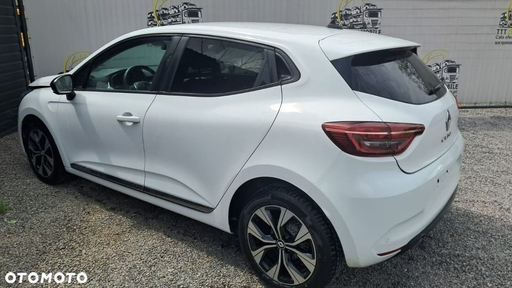 Renault Clio - 14