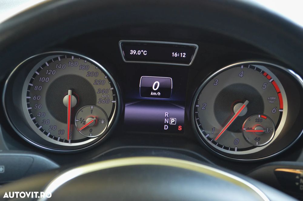 Mercedes-Benz CLA 200 CDI 7G-DCT Urban - 17
