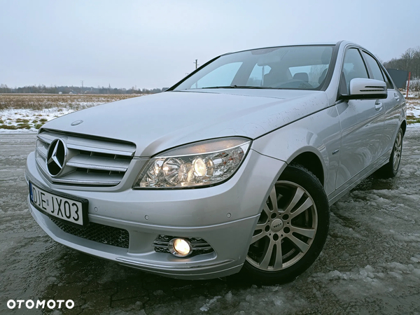 Mercedes-Benz Klasa C 220 CDI DPF (BlueEFFICIENCY) 7G-TRONIC Avantgarde
