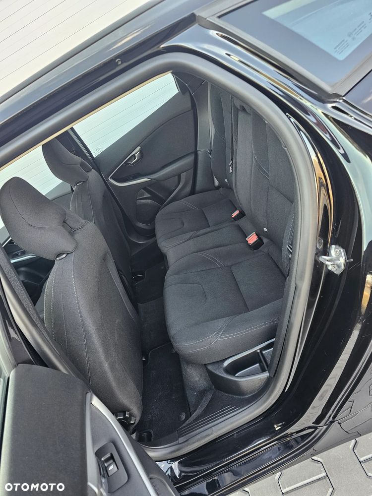 Volvo V40 D2 Kinetic - 17