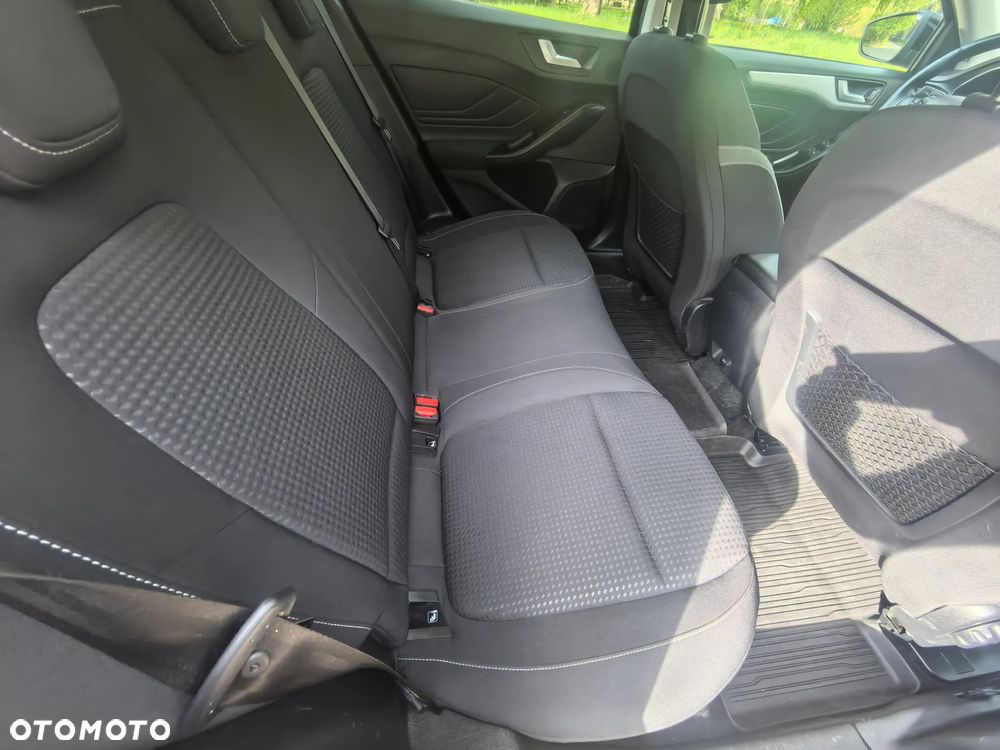 Ford Focus 1.0 EcoBoost STart-Stopp-System TITANIUM - 35