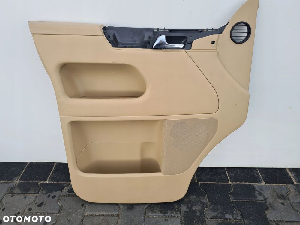 VW T5 MULTIVAN tapicerka boczek drzwi lewy przód SKÓRA BANAN - 1