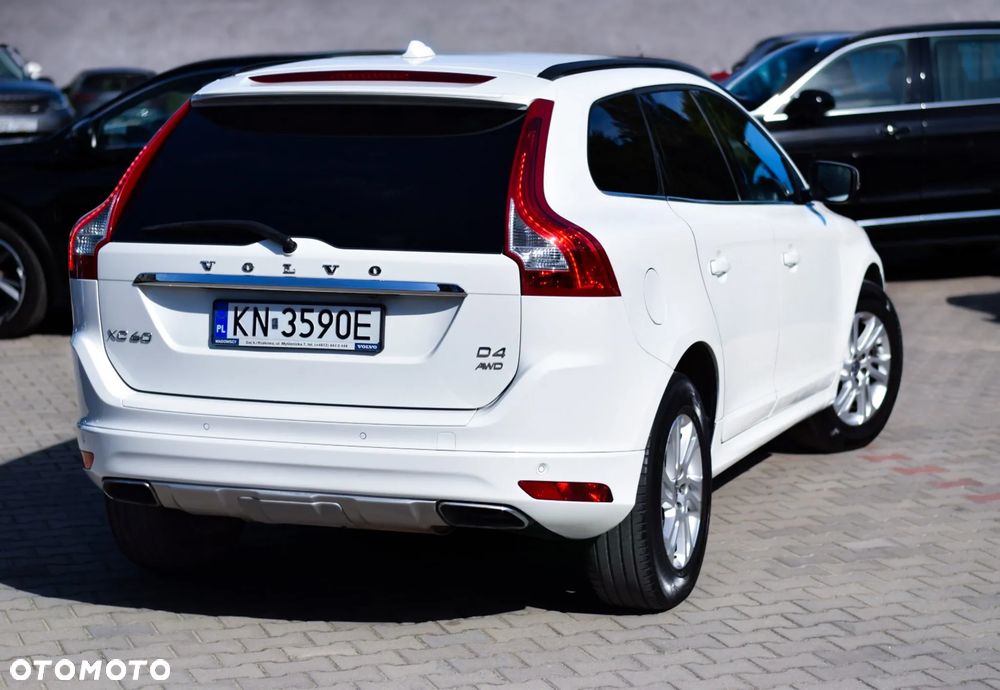 Volvo XC 60 D4 AWD Momentum - 40