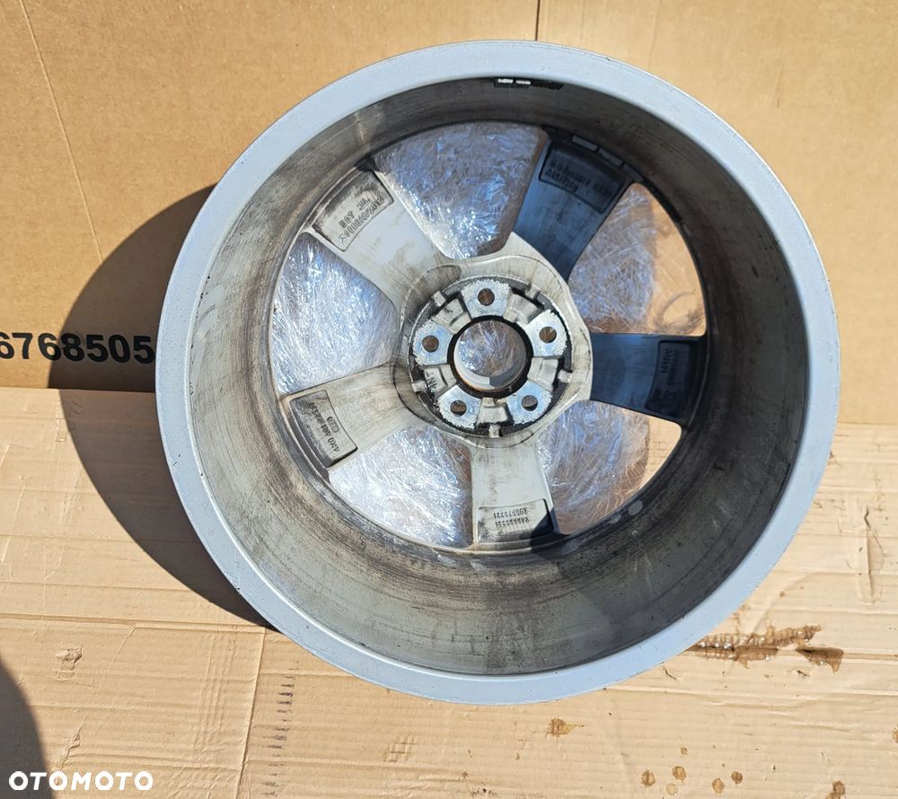 Felga Audi A6 A-6 C8 18 Cali 4K0601025D E 8Jx18H2 ET 39 - 7