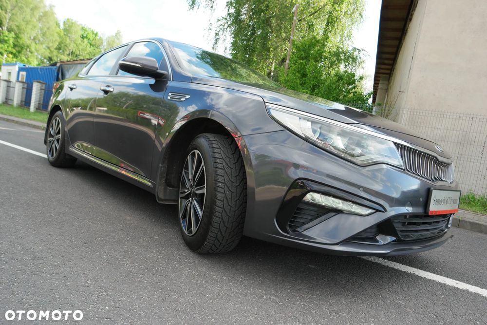 Kia Optima - 38