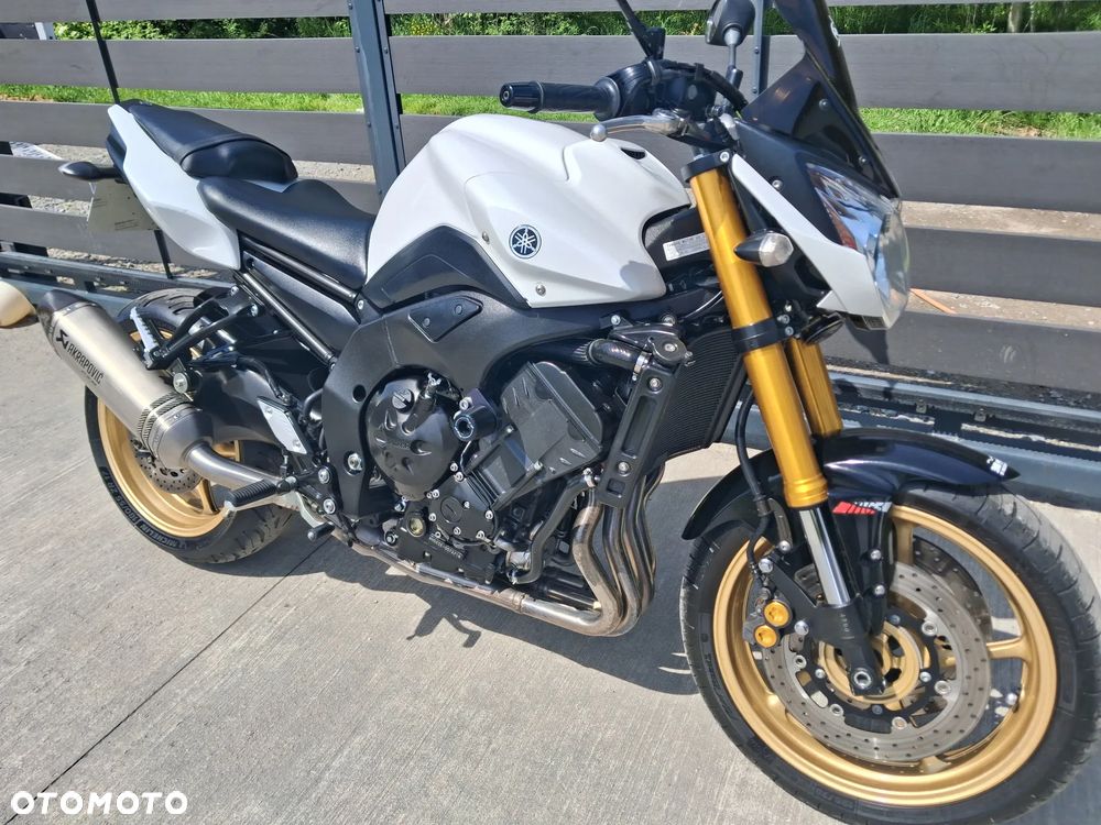Yamaha FZ8 - 4