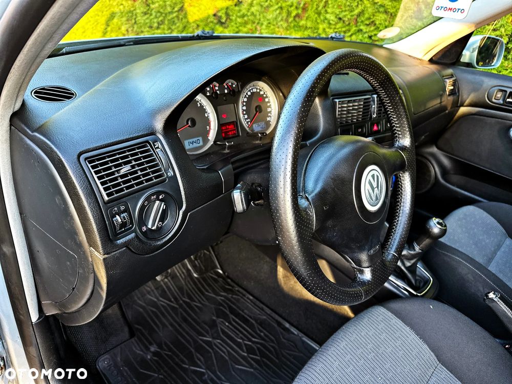 Volkswagen Golf Variant 1.6 Pacific - 10