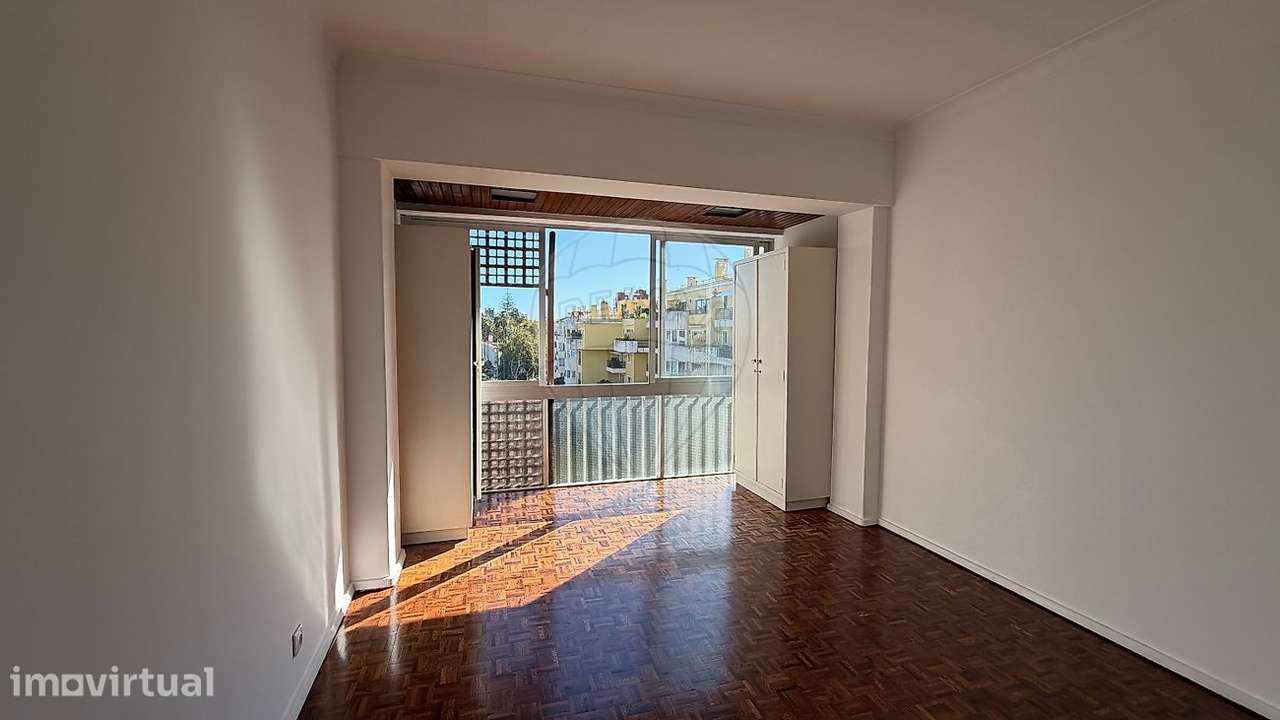 Apartamento T4 para arrendamento - Grande imagem: 3/6