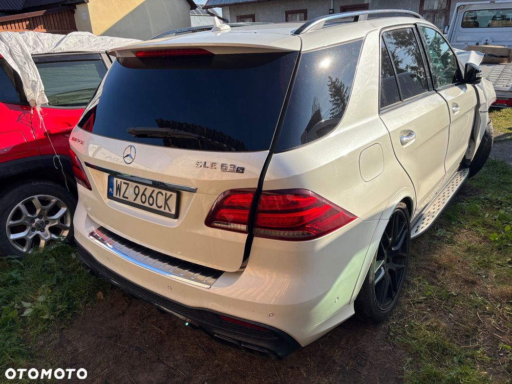 Mercedes-Benz GLE - 9