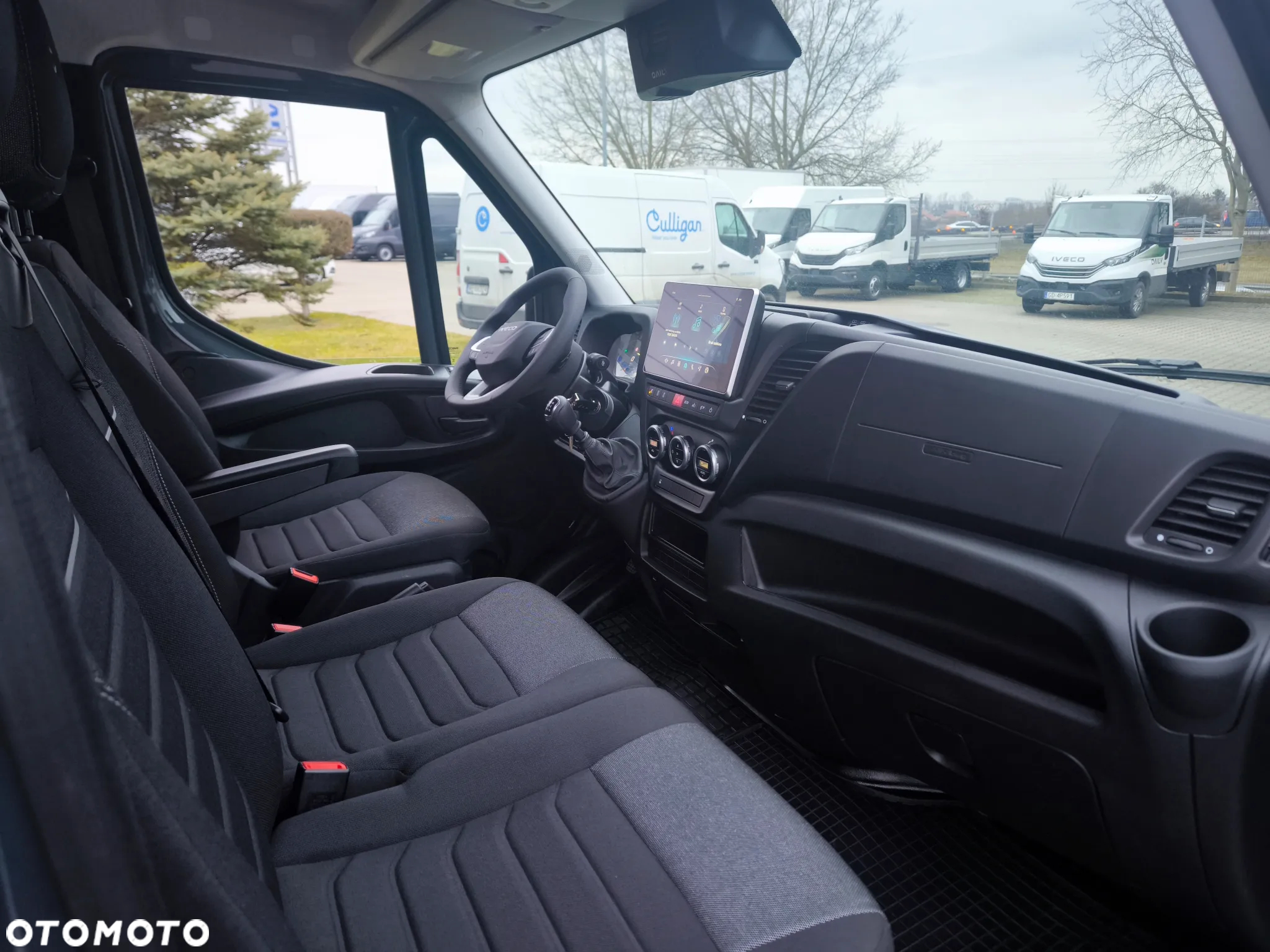 Iveco Daily FURGON L4H3 brygadowy 7 miejsowy - 3