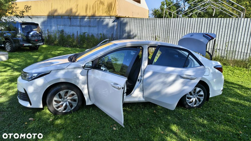 Toyota Corolla 1.4 D-4D Comfort - 9
