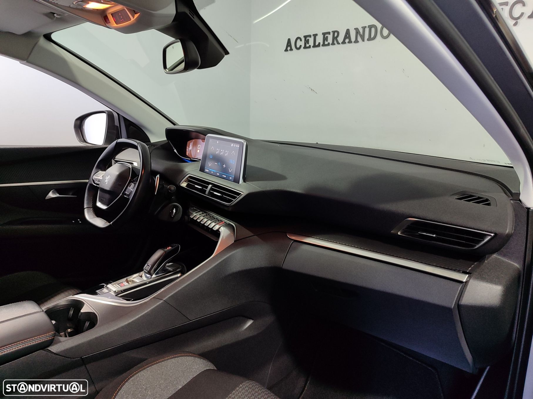Peugeot 3008 1.5 BlueHDi Allure EAT8 - 19