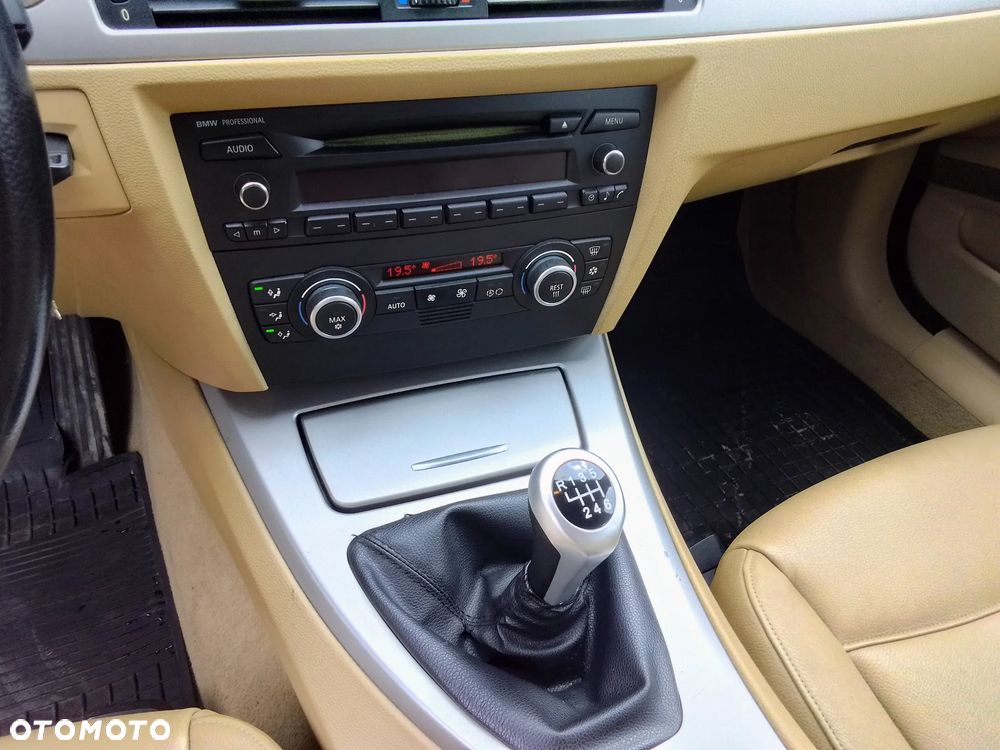 BMW Seria 3 - 14