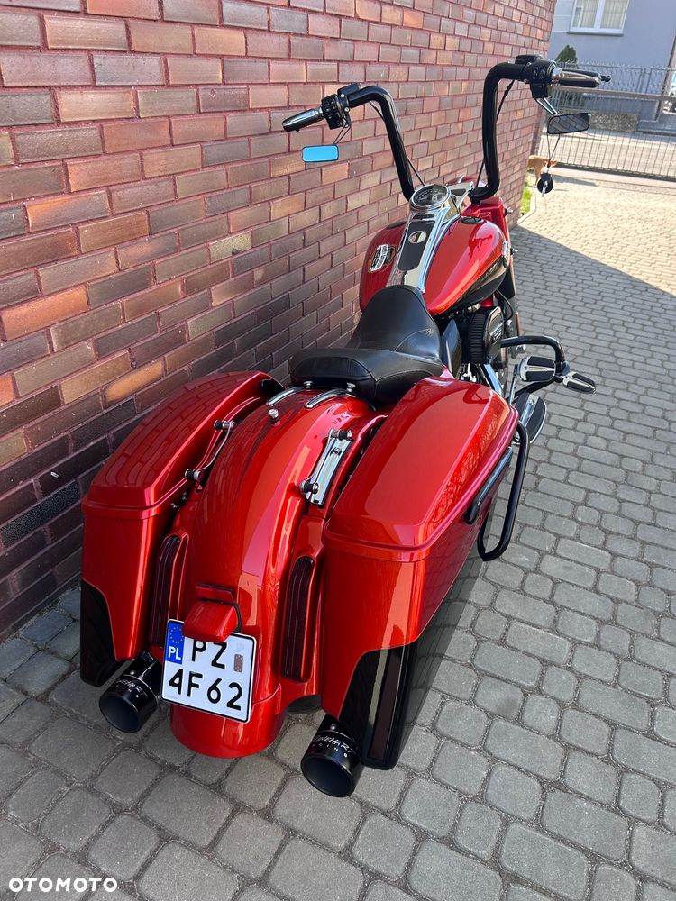 Harley-Davidson Touring Road King - 13