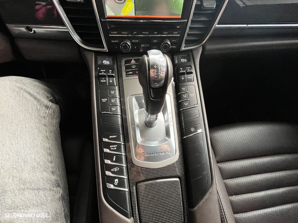 Porsche Panamera Edition - 12