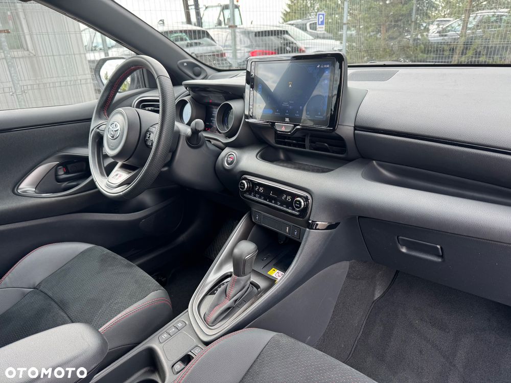 Toyota Yaris 1.5 VVT-i GR SPORT - 6