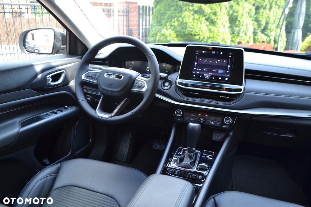 Jeep Compass - 4