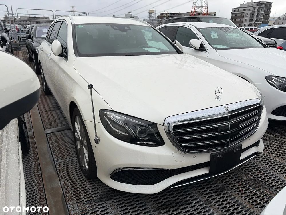 Mercedes-Benz Klasa E - 1