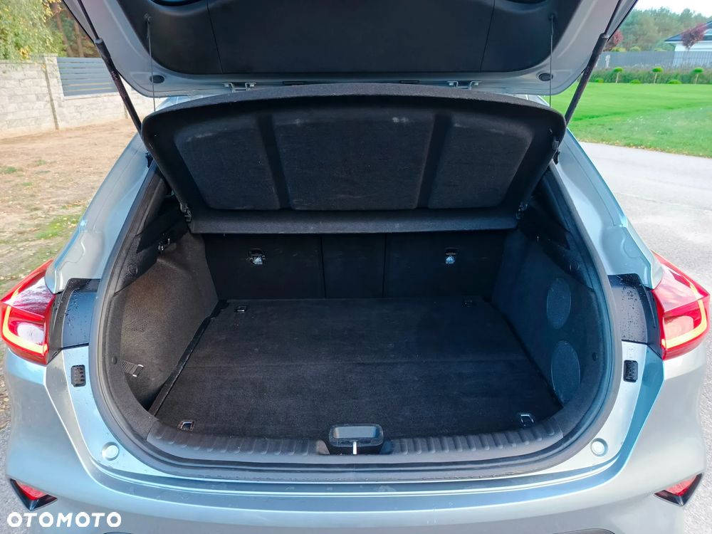 Kia XCeed 1.5 T-GDI L Business Line - 23