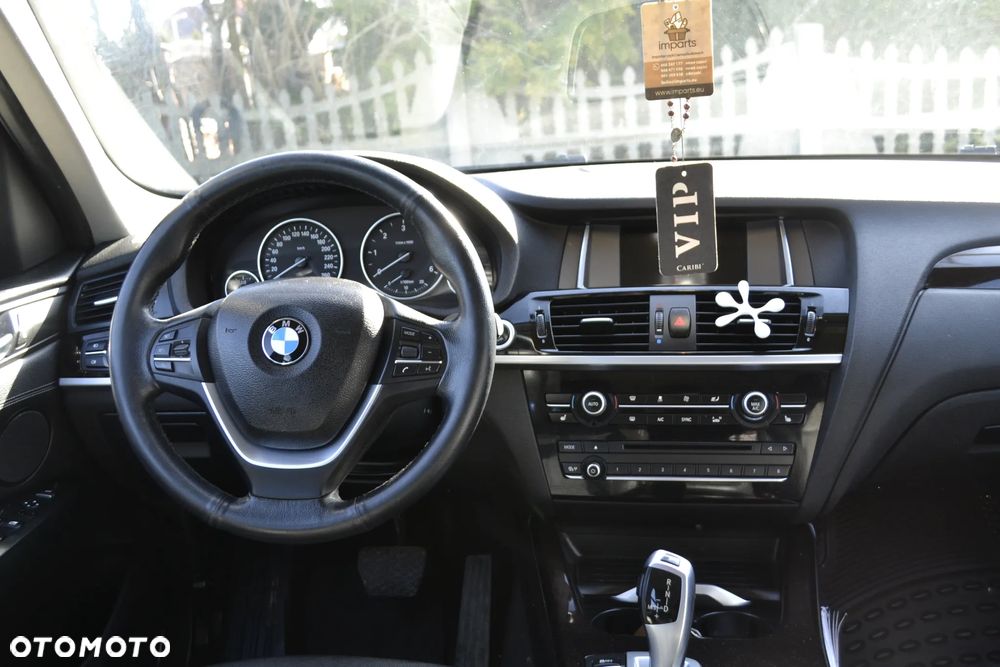 BMW X3 xDrive20d xLine - 38