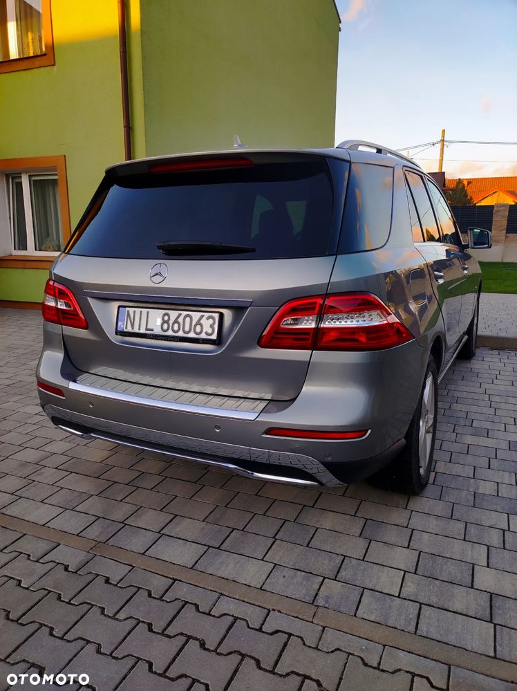 Mercedes-Benz ML - 10