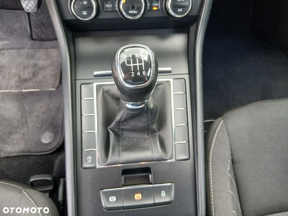 Skoda Superb 1.6 TDI Style - 28