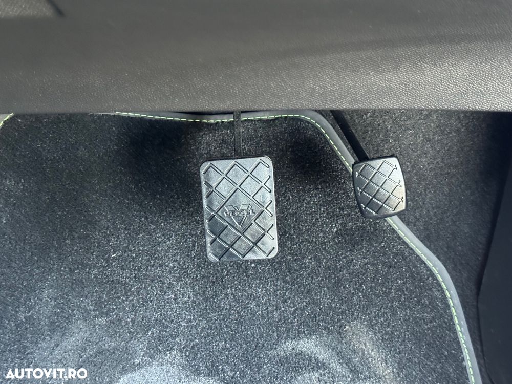 Peugeot 208 e-208 100 kW Style - 11