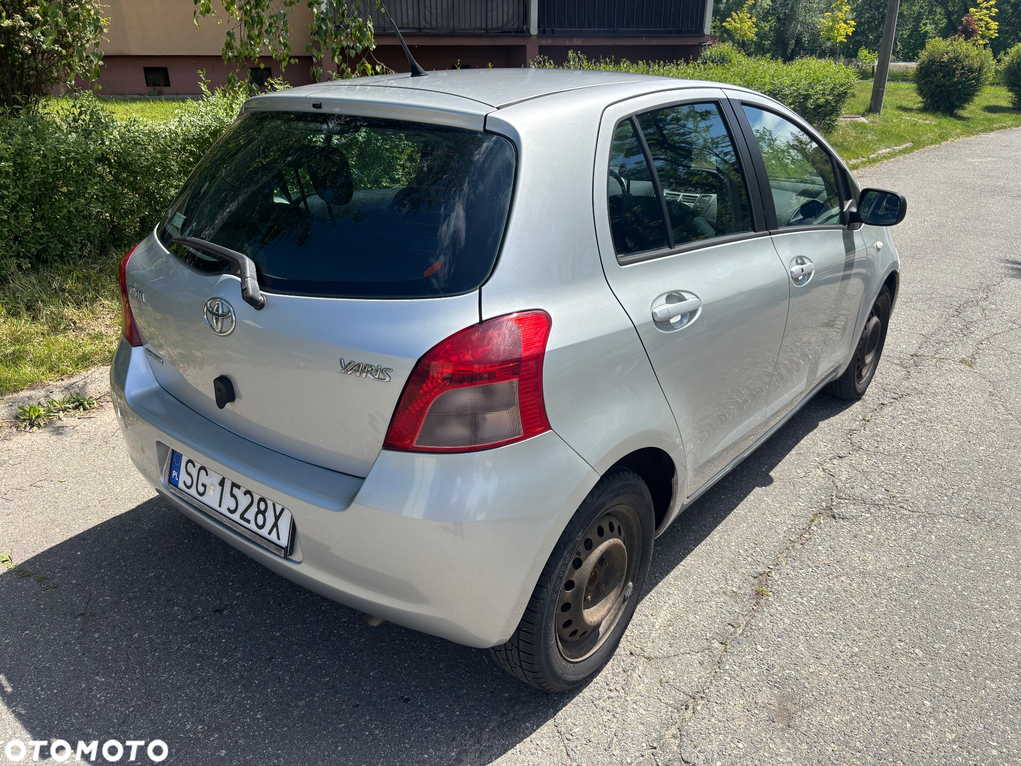Toyota Yaris 1.3 - 3