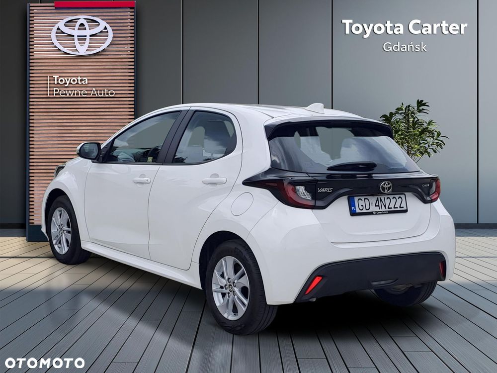 Toyota Yaris - 4