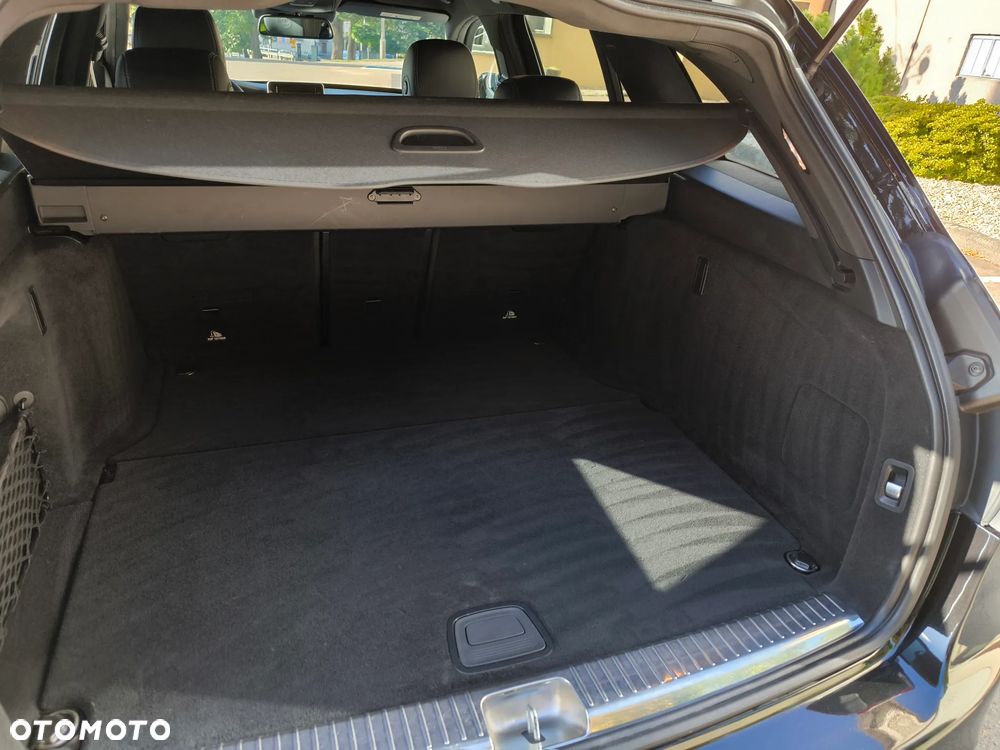 Mercedes-Benz Klasa C AMG 63 S AMG Speedshift 7G-MCT - 16