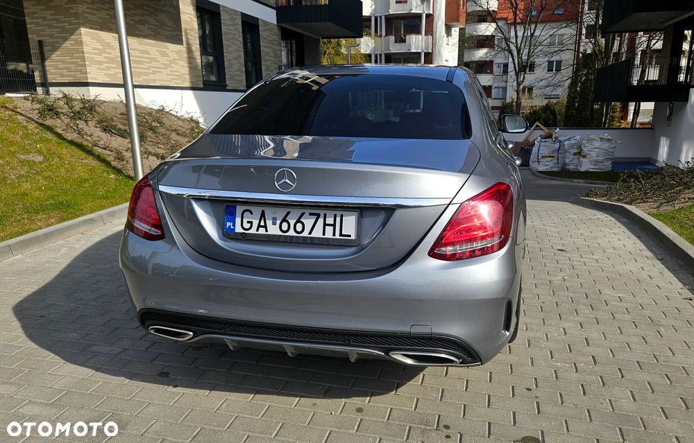 Mercedes-Benz Klasa C 200 7G-TRONIC - 16