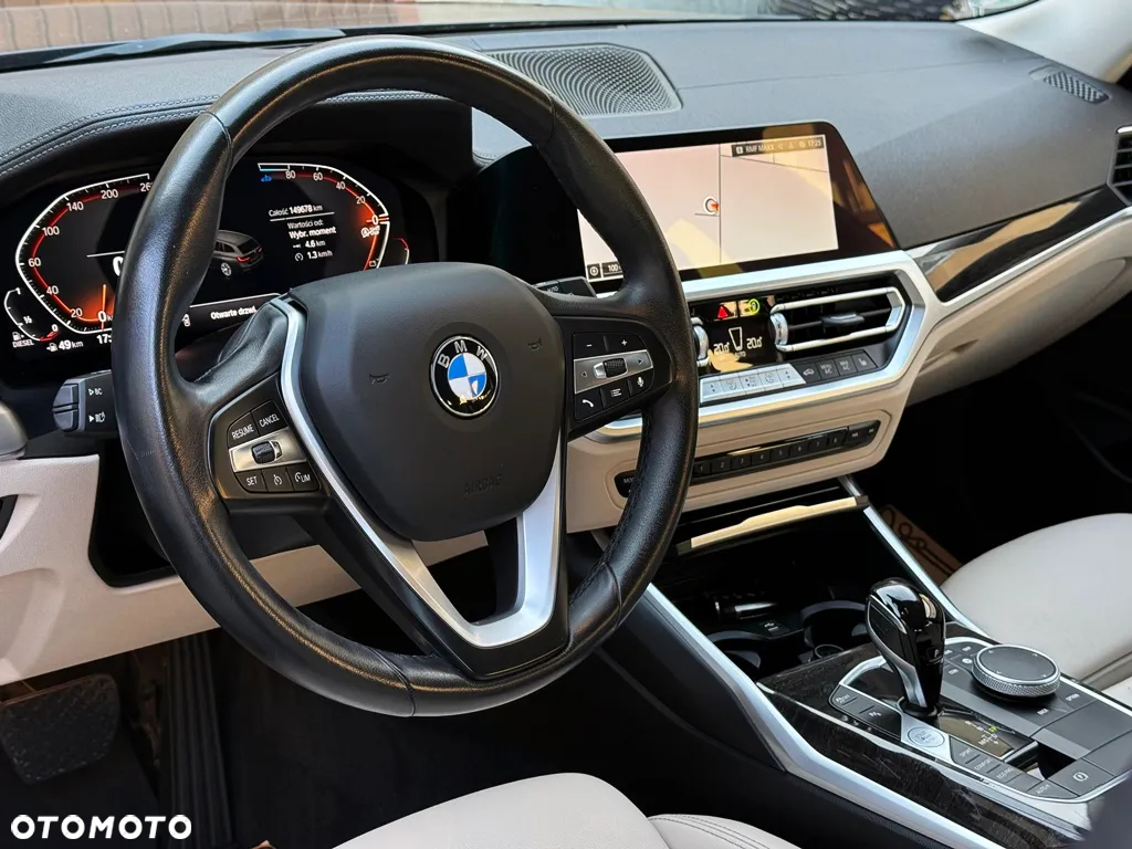BMW Seria 3 320d Touring Luxury Line - 36