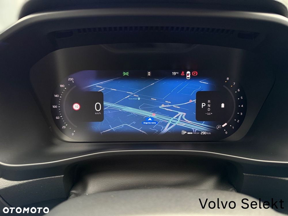 Volvo XC 40 - 18
