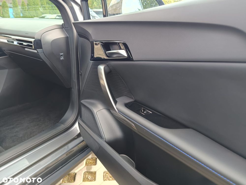 MG 4 Luxury 64 kWh - 29