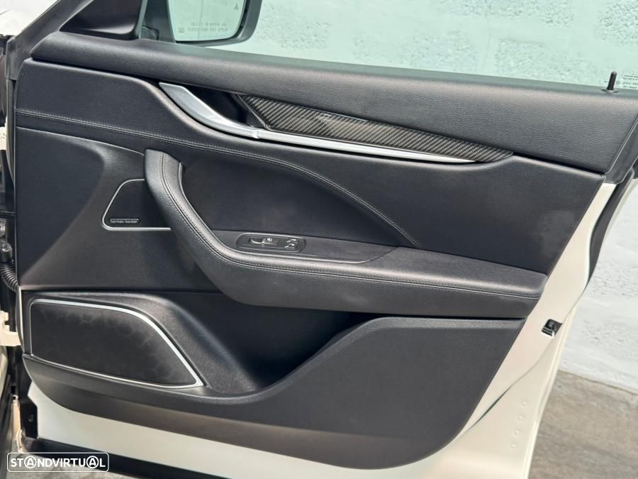 Maserati Levante S Q4 - 44