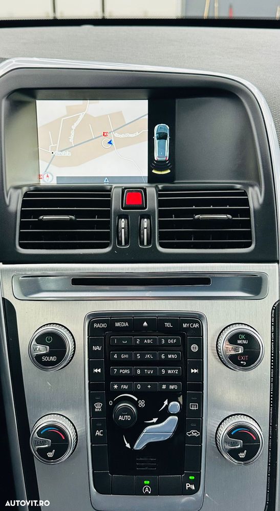 Volvo XC 60 D4 Ocean Race - 23