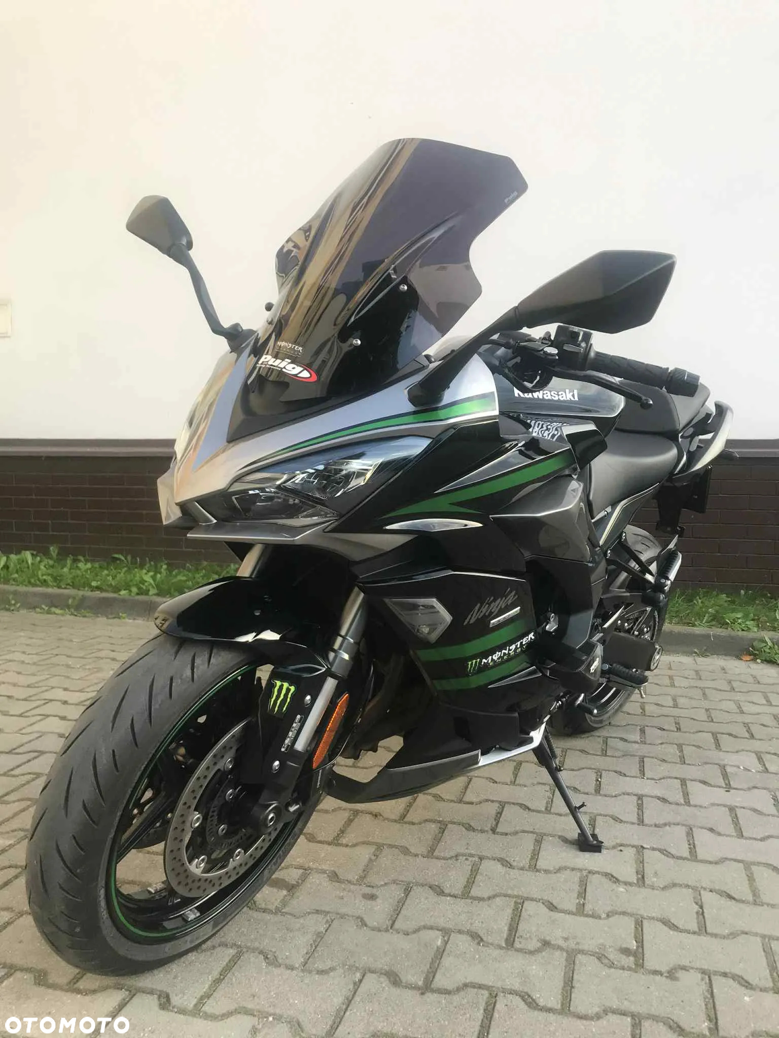 Kawasaki Ninja 1000 SX - 3