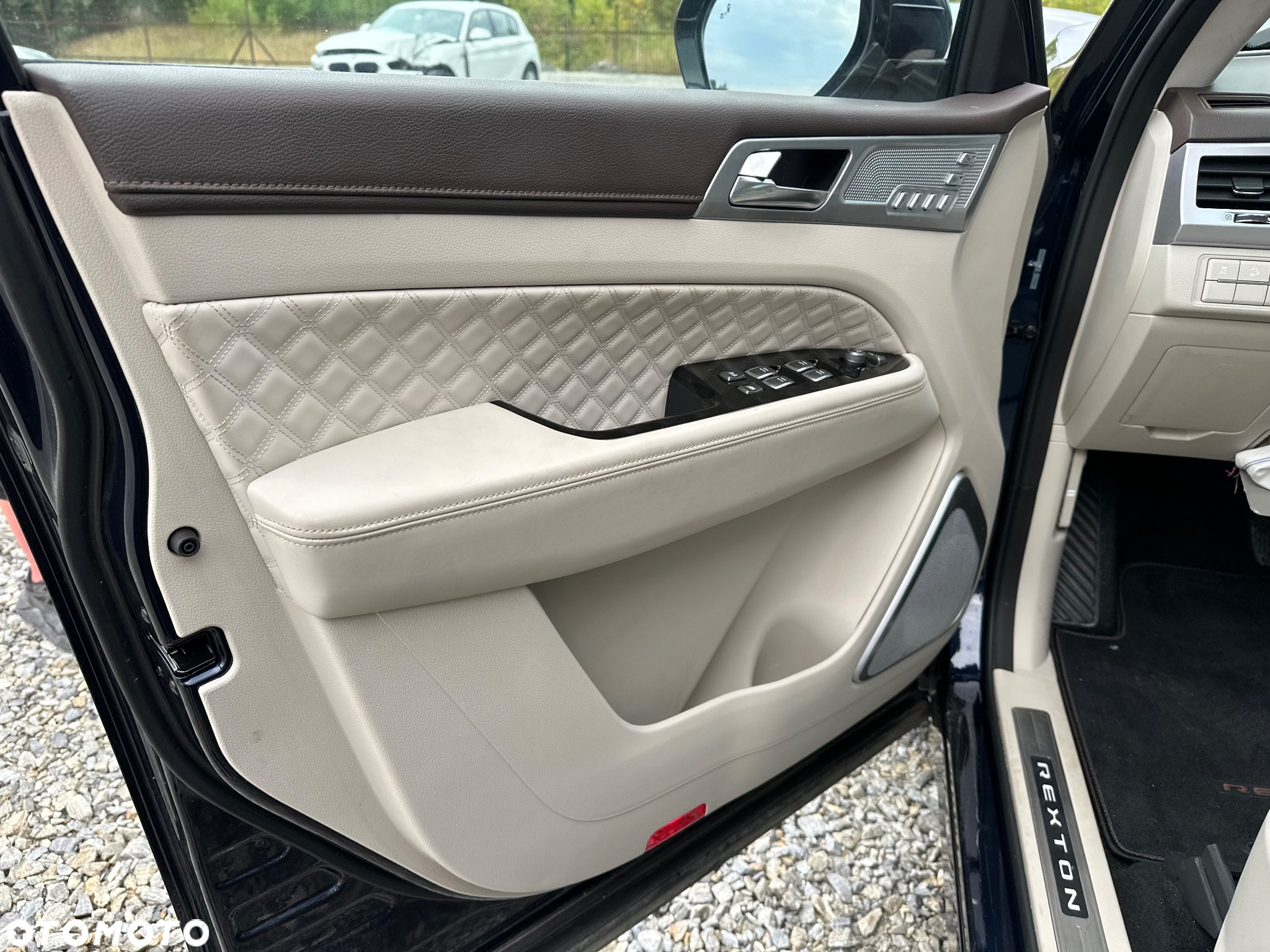 SsangYong/KGM Rexton 2.2 D Sapphire 4WD 7os - 34
