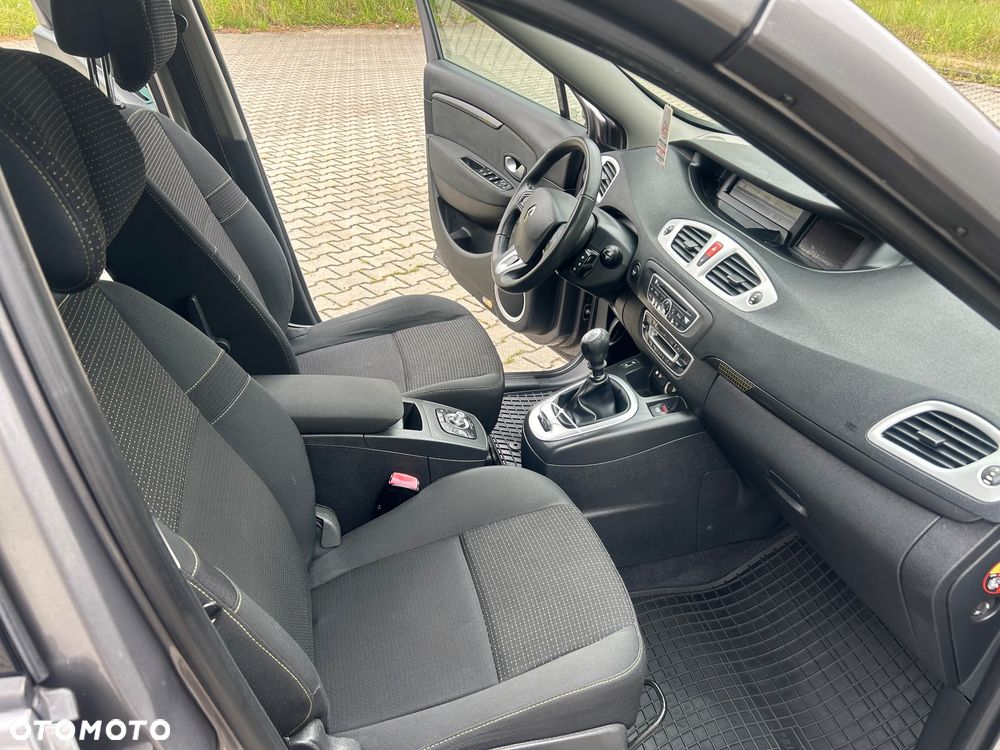 Renault Scenic 1.9 dCi Expression - 19