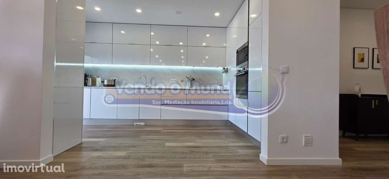 Apartamento T2 na Póvoa de Santa Iria (PSI030) - Grande imagem: 2/47