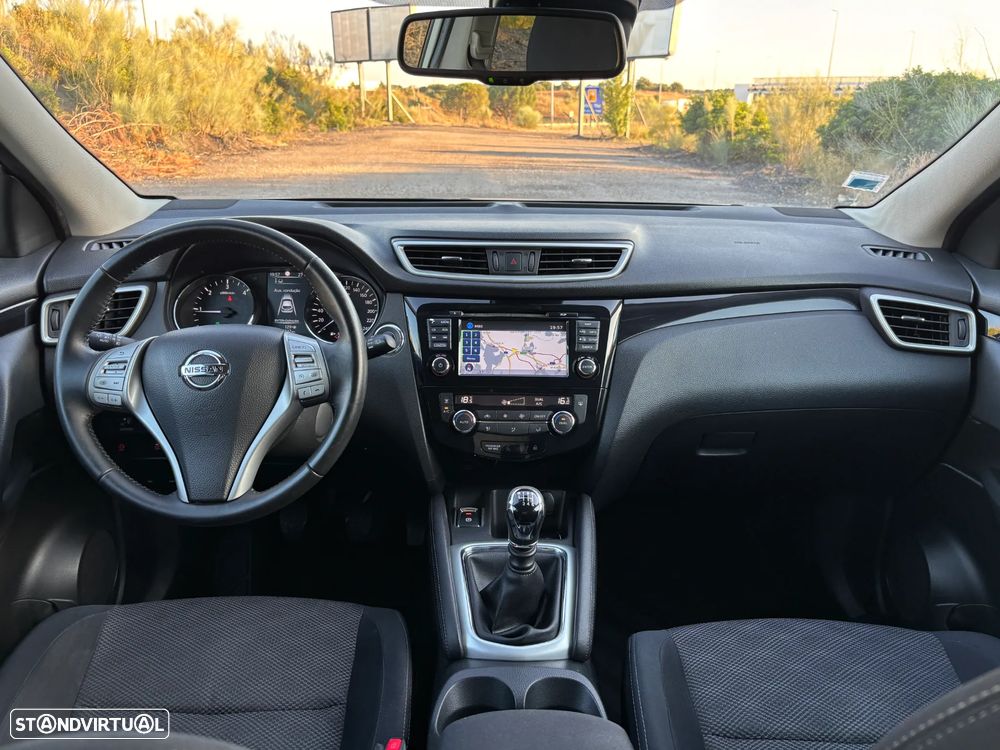 Nissan Qashqai 1.5 dCi N-Connecta 18 RS+PS - 4